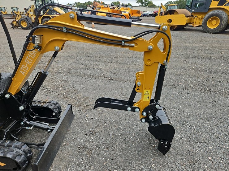 ats-rt15r-mini-excavator-image-11
