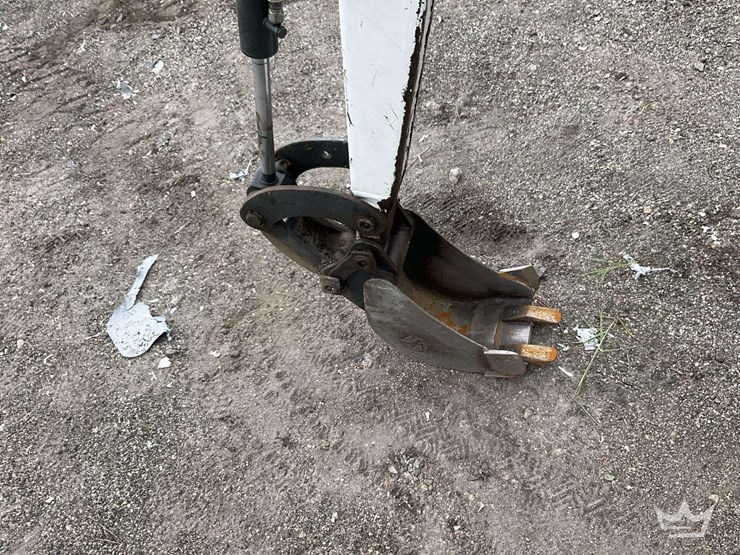 2021-bobcat-e10-image-11