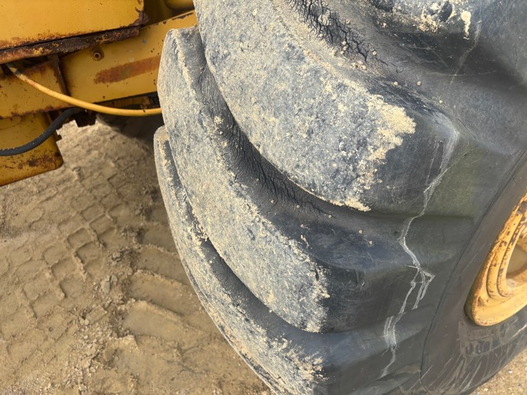 caterpillar-613-image-113