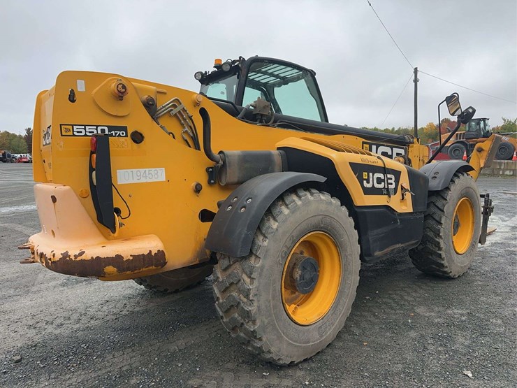 jcb-550-170-image-5