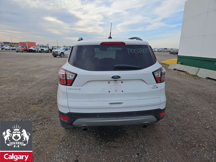 2017-ford-escape-se-image-6