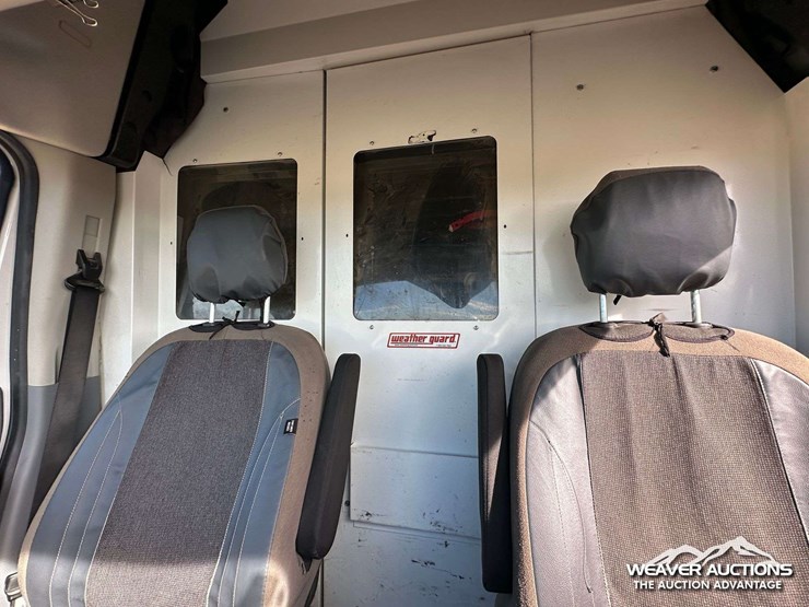 2019-ford-transit-image-25