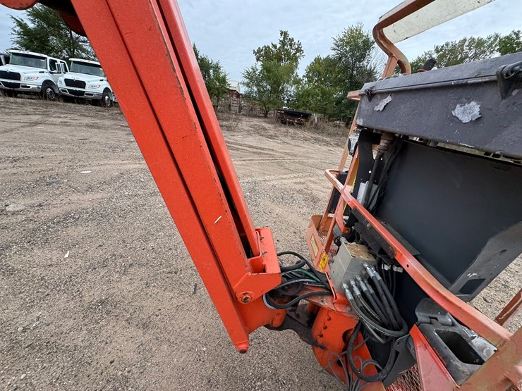 2005-jlg-450aj-image-36