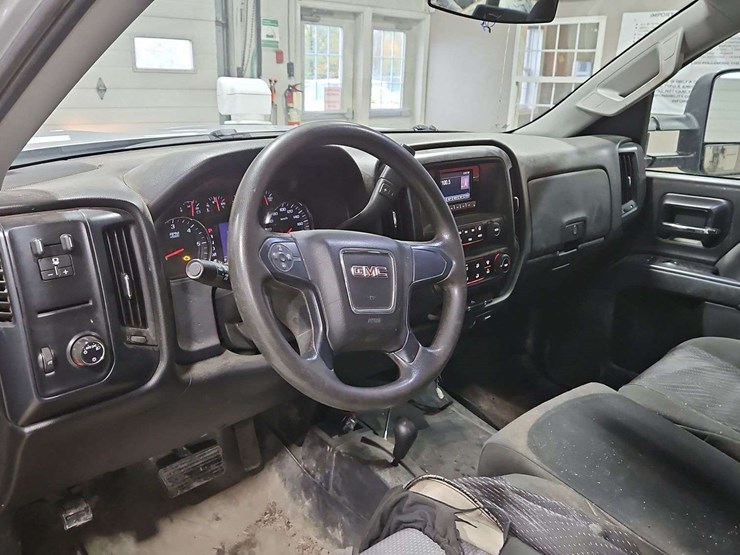 2014-gmc-sierra-1500-image-16