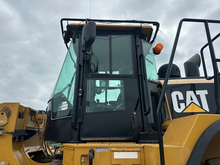 2014-caterpillar-972k-image-17