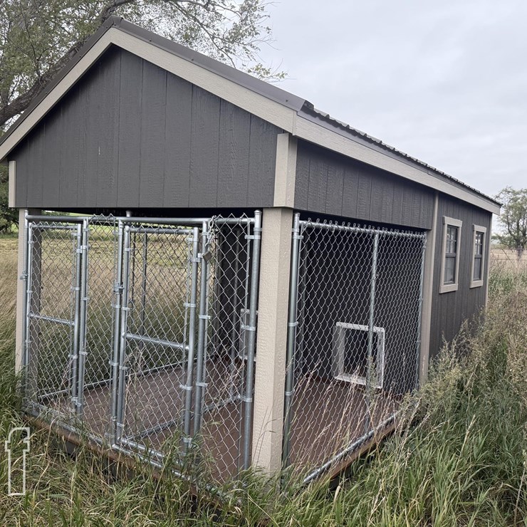 DOGHOUSE/ KENNEL