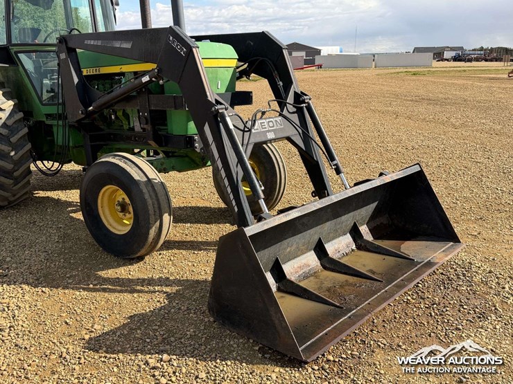 john-deere-4430-image-33