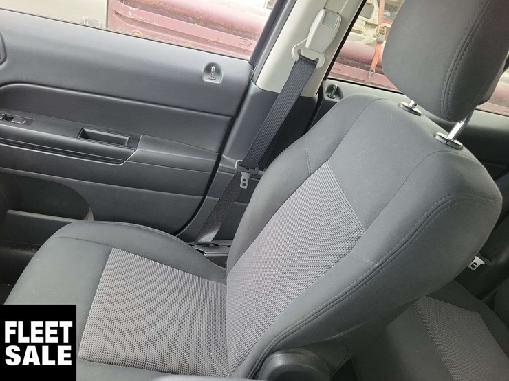 2012-jeep-patriot-image-12