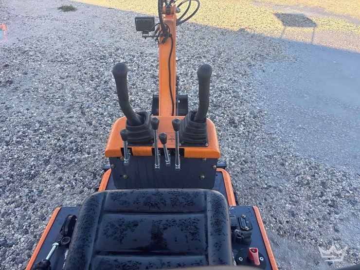 2026-lhr-me10x1-mini-excavator-image-7