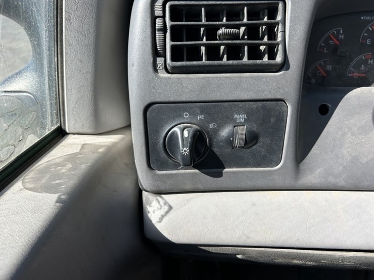 1999-ford-f350-image-24