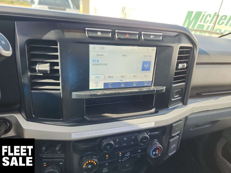 2023-ford-f550-image-17