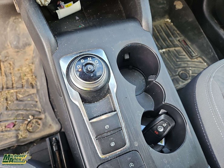 2020-ford-escape-image-22
