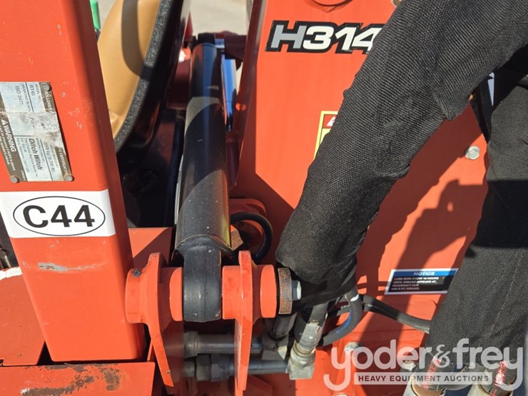 ditch-witch-rt45-image-21