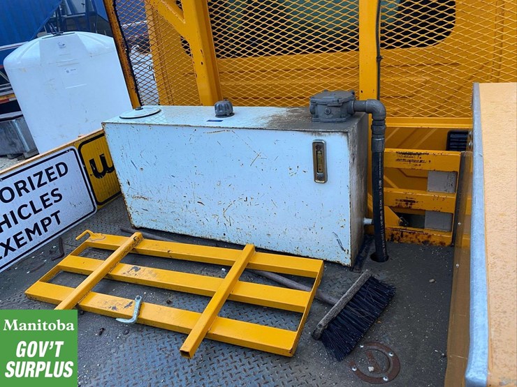2009-international-durastar-4400-image-34