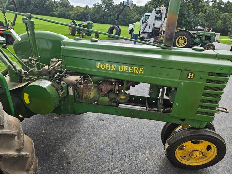 john-deere-h-image-13
