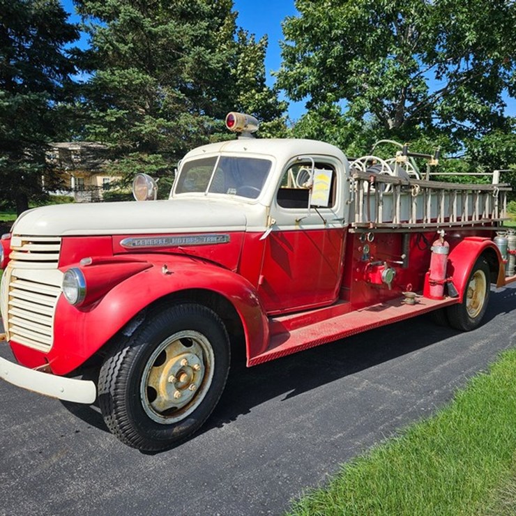 #2514 • 1947 GMC EC 303 Fire Truck