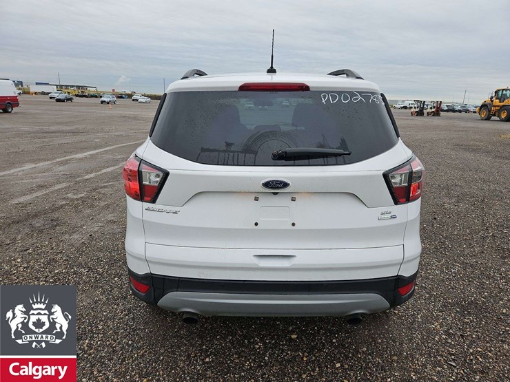 2017-ford-escape-se-image-6