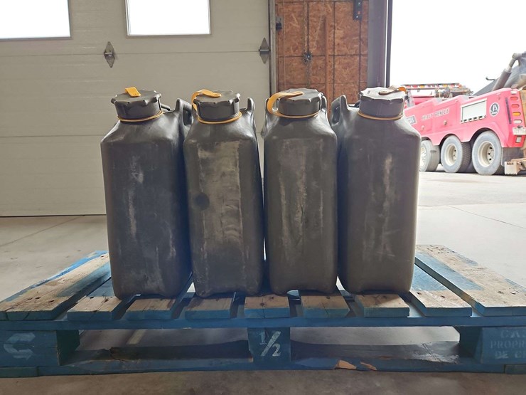 4-20l-diesel-fuel-cans-image-1