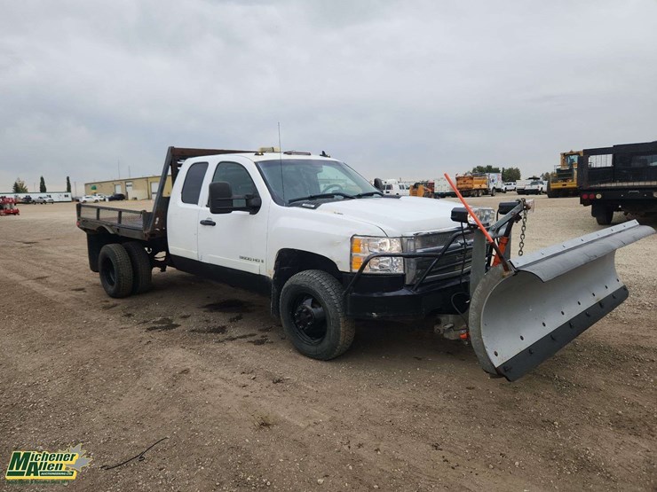 2008-chevrolet-silverado-3500hd-image-2