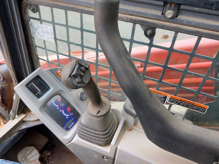 2019-kubota-svl95-2s-image-23