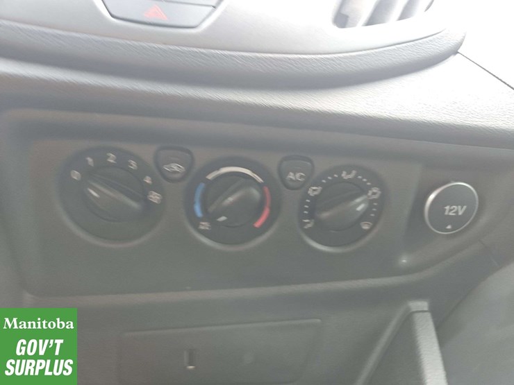 2017-ford-transit-image-24