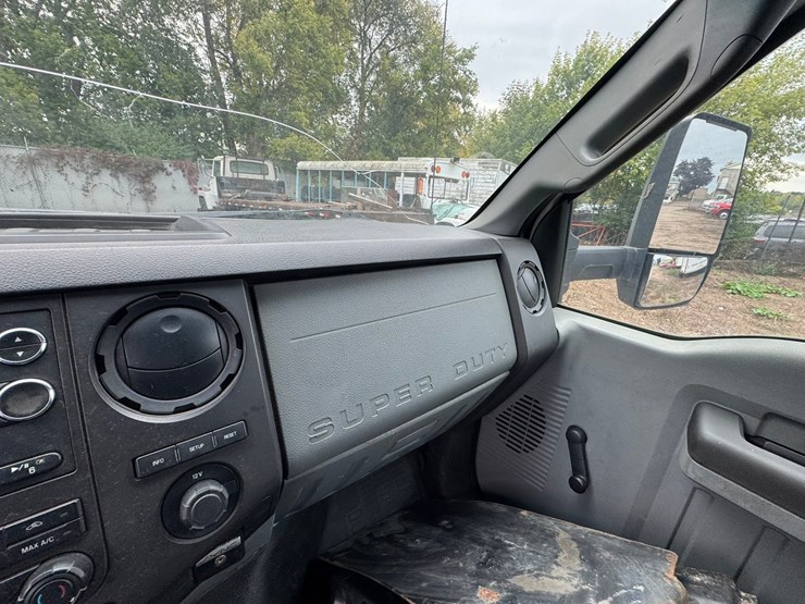 2015-ford-f650-image-48