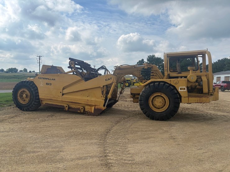 caterpillar-613-image-4