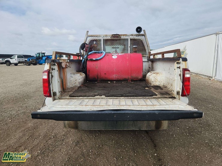 2011-ford-f250-image-15