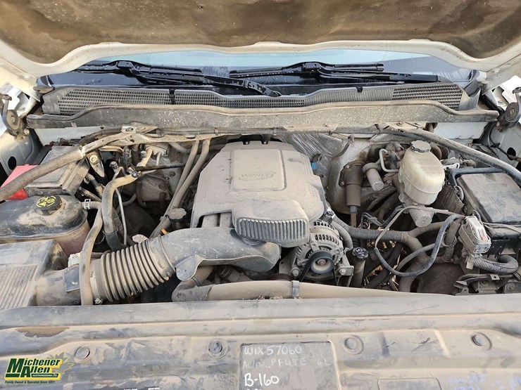 2015-chevrolet-silverado-2500hd-image-27