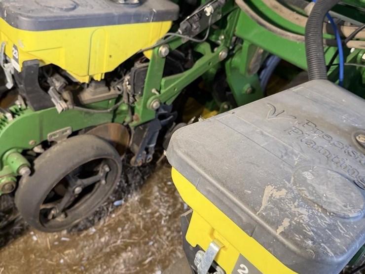 2013-john-deere-db60-image-10
