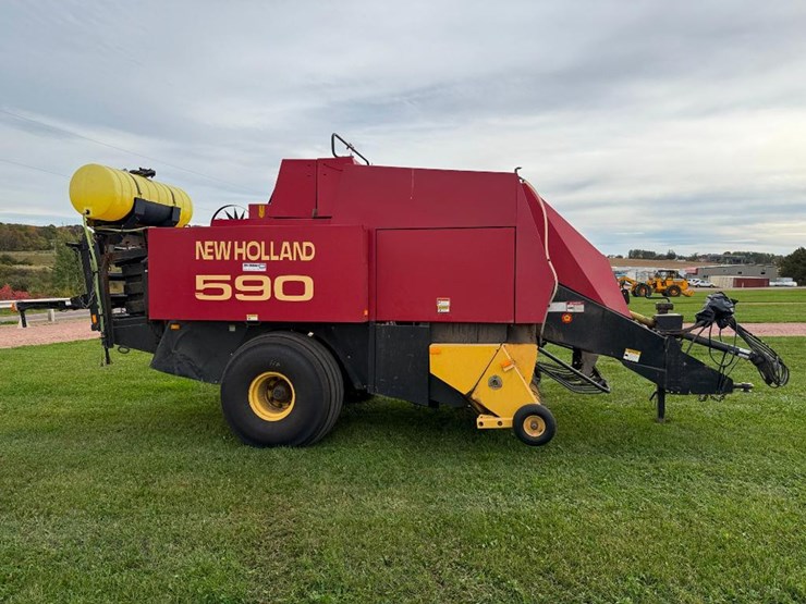 1999-new-holland-590-image-3