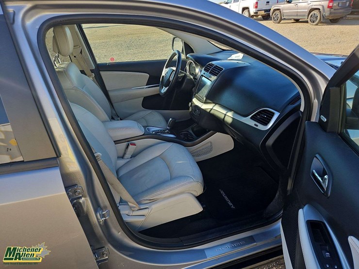 2015-dodge-journey-r/t-image-15