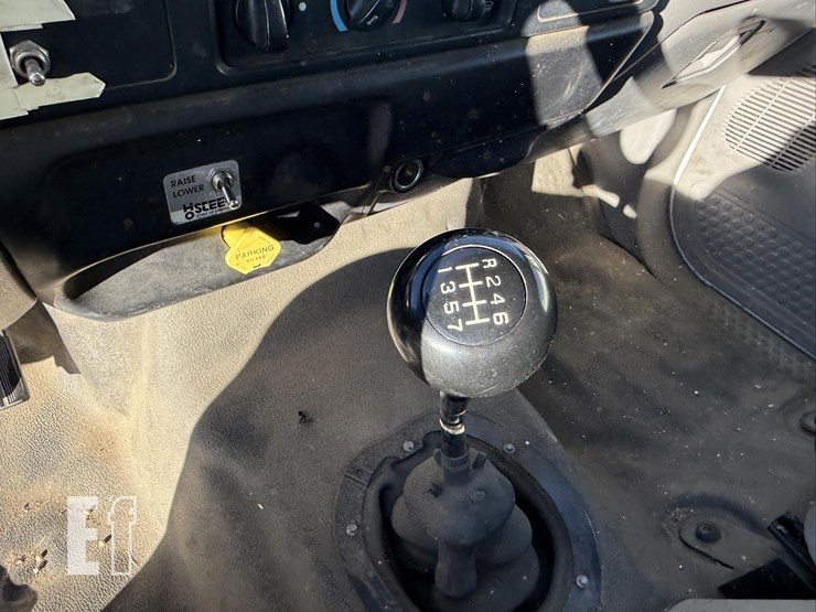 2000-ford-f750-sd-image-35