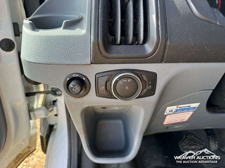 2019-ford-transit-image-18