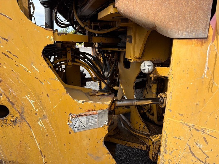 caterpillar-980g-image-13