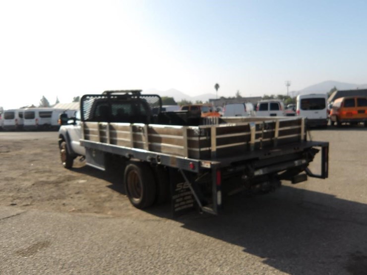 2016-ford-f550-xlt-image-4