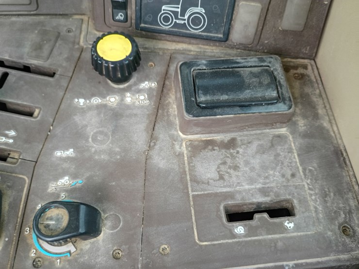 john-deere-6310-image-39