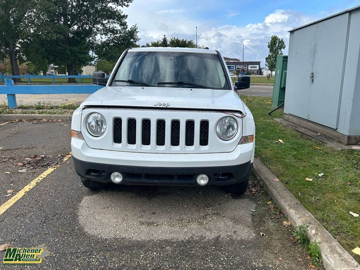 2016-jeep-patriot-image-5