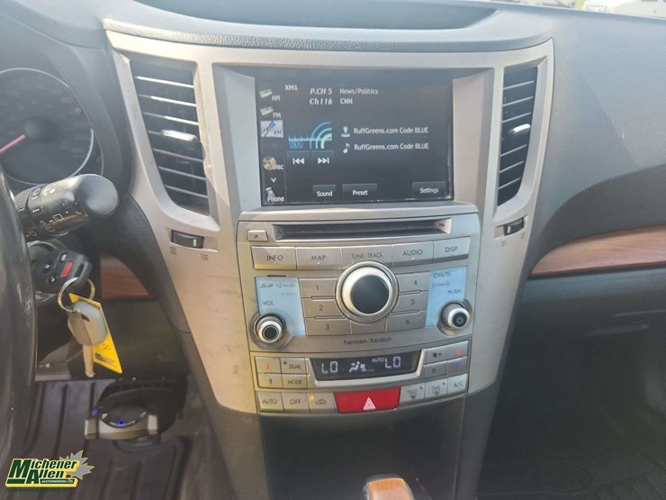 2014-subaru-outback-image-21