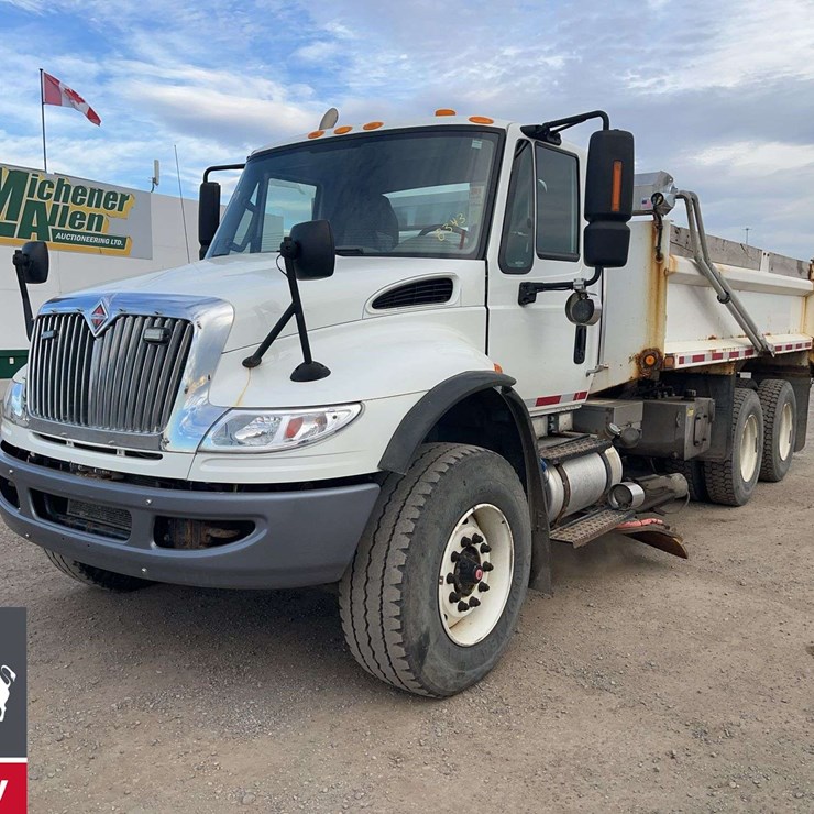 2019 INTERNATIONAL WORKSTAR 7400