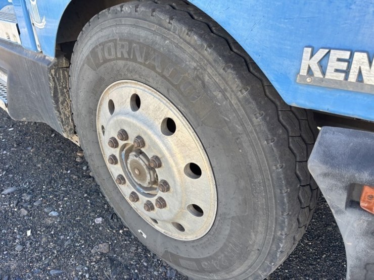 1993-kenworth-t600-image-17