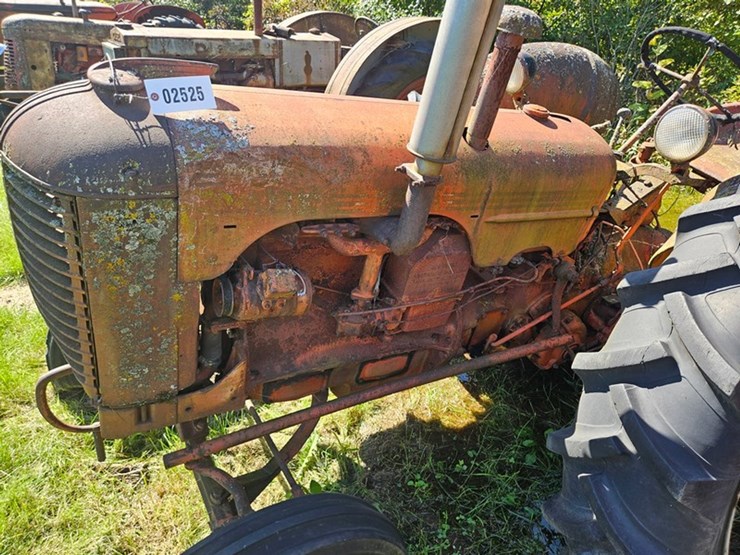 #2525-•-case-tractor-image-13