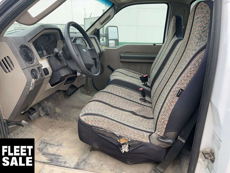 2009-ford-f550-image-13