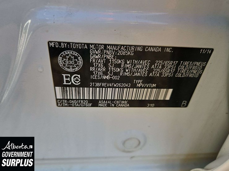2015-toyota-rav4-le-image-33