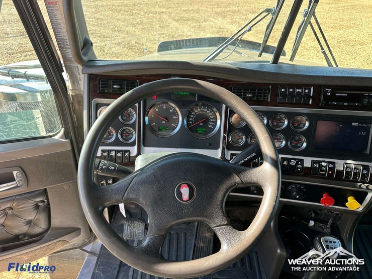 kenworth-t800-image-16