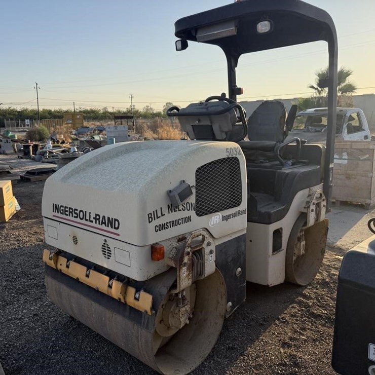 2005 Ingersoll-Rand Tandem Vibratory Roller