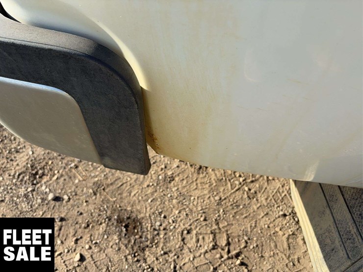 2011-chevrolet-silverado-2500hd-image-48
