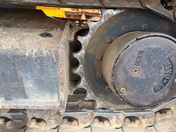 caterpillar-307-image-10