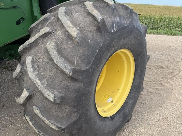 2009-john-deere-9770-sts-image-11