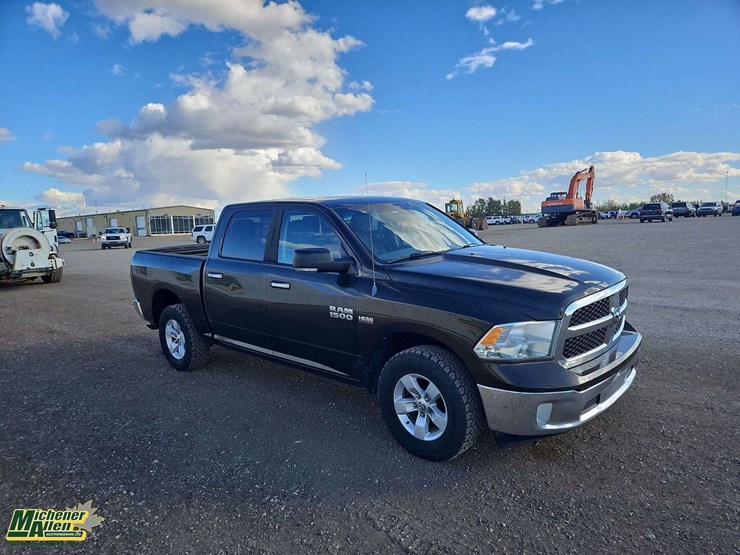2013-dodge-1500-image-2